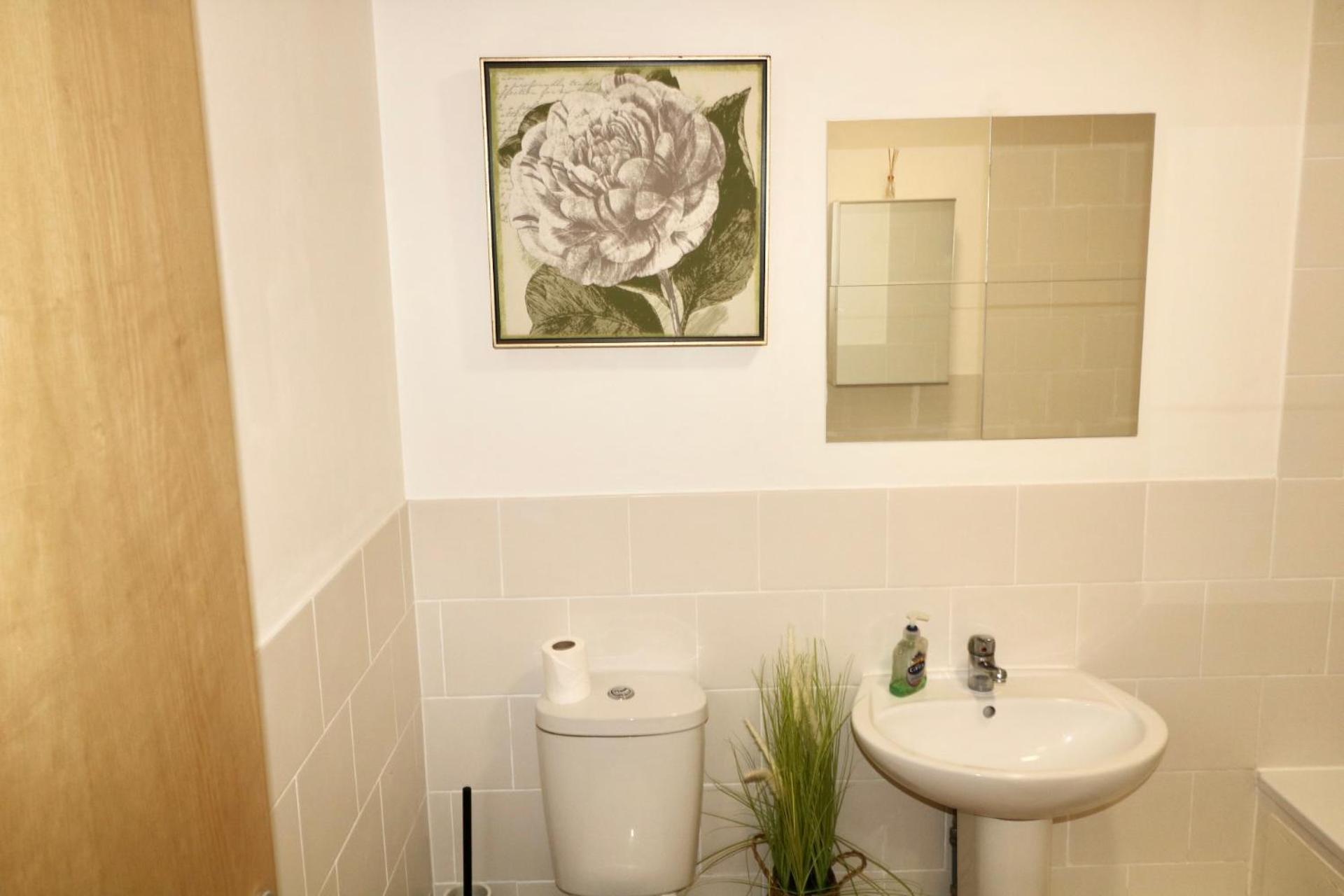 Apartment Modern 2 Bed Close To Station *